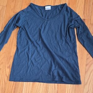 Columbia Women's Long Sleeve V-Neck Medium Top - Dark Teal